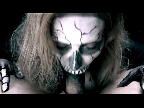 ❤️ ສາວ Demon ດູດ cock ກັບປາກສີດໍາຂອງນາງແລະກືນ cum. ❤❌ ຮູບໂປ້ງາມ ທີ່ lo.sexeey.ru ️❤